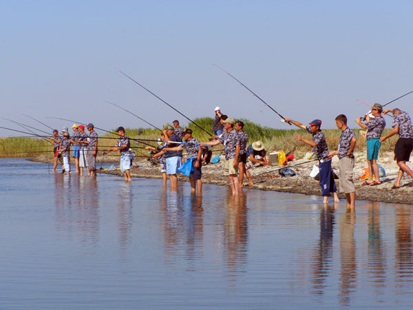 Отдых на Арабатской стрелке, Геническ, соревнование по рыбной ловле, отдых на Азовском море, рыбалка на Азовском море