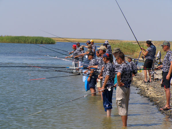 Отдых на Арабатской стрелке, Геническ, соревнование по рыбной ловле, отдых на Азовском море, рыбалка на Азовском море
